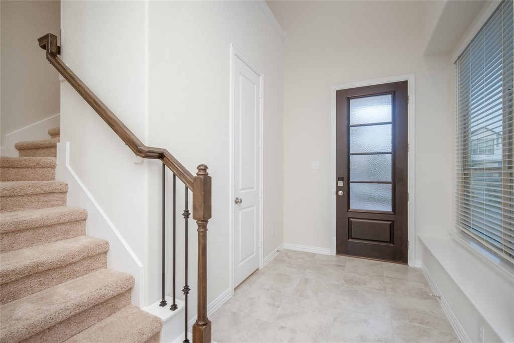 1634 Ryon Falls Drive - Photo 3
