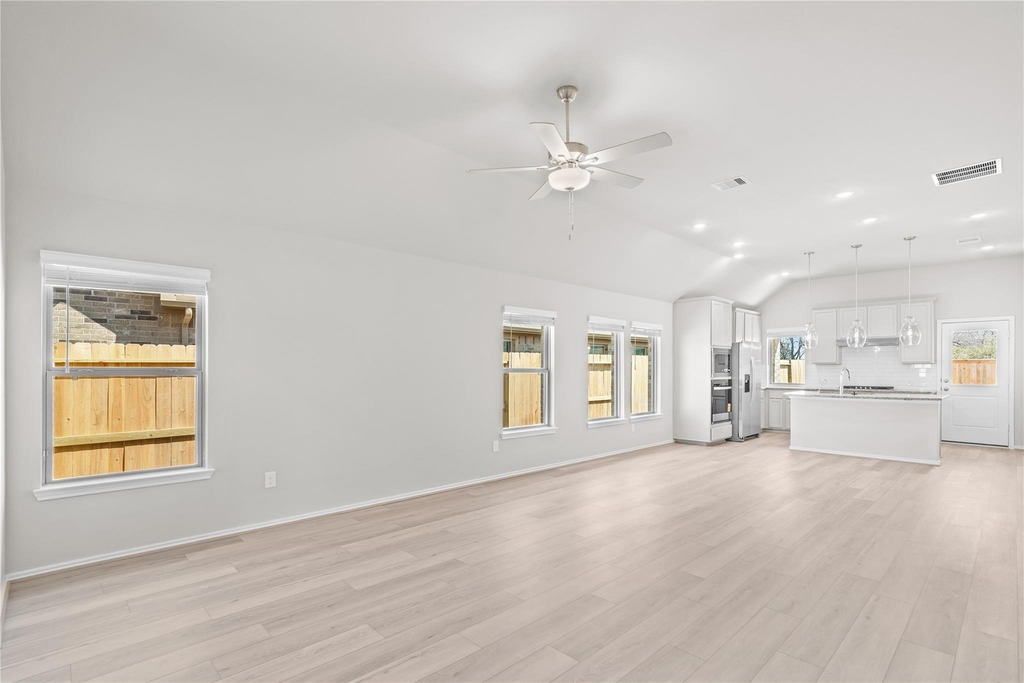 114 Mercury Sky Road - Photo 20