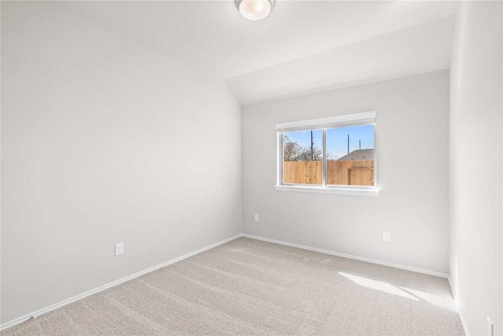 114 Mercury Sky Road - Photo 15