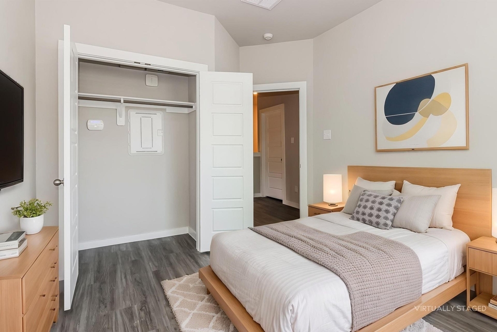 18322 W Centro Circle - Photo 13