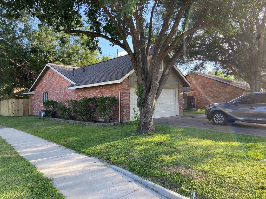 22503 Dabney Manor Lane - Photo 1