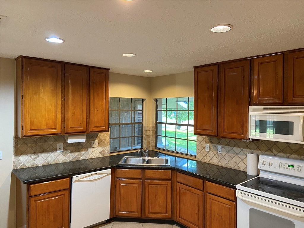 22503 Dabney Manor Lane - Photo 6