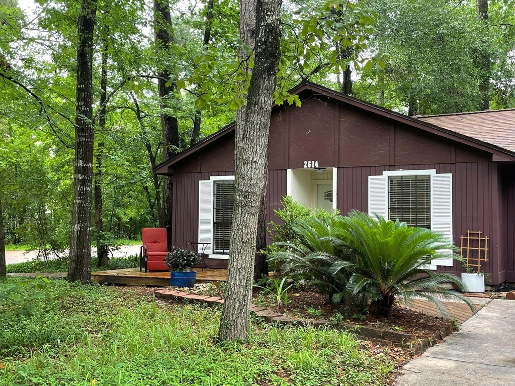 2614 N Red Cedar Circle - Photo 1
