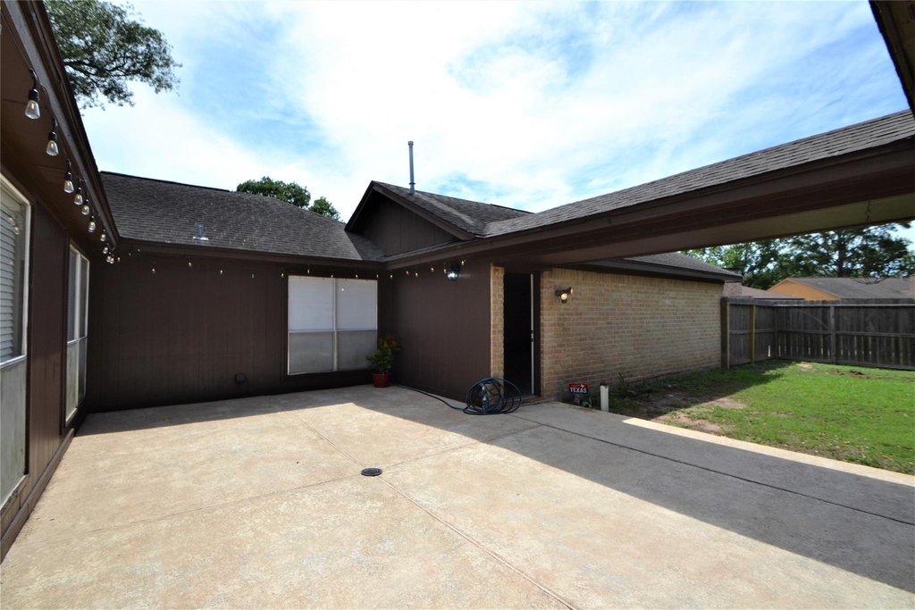 15927 Tumbling Rapids Drive - Photo 46