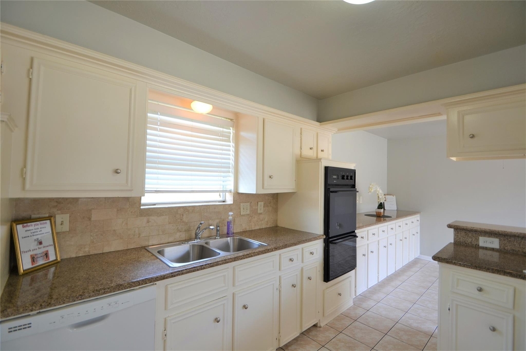 15927 Tumbling Rapids Drive - Photo 15