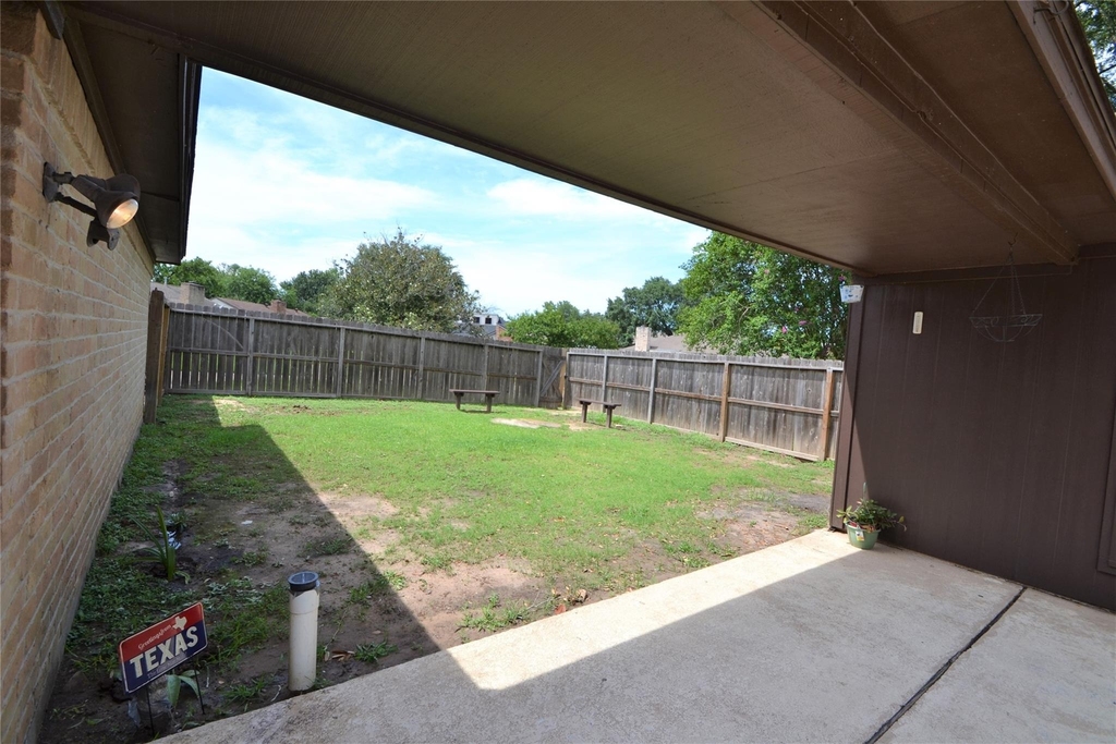 15927 Tumbling Rapids Drive - Photo 40