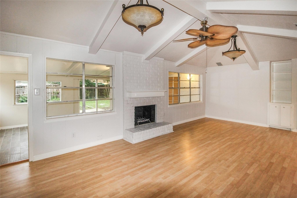 10534 Huntington Wood Drive - Photo 6