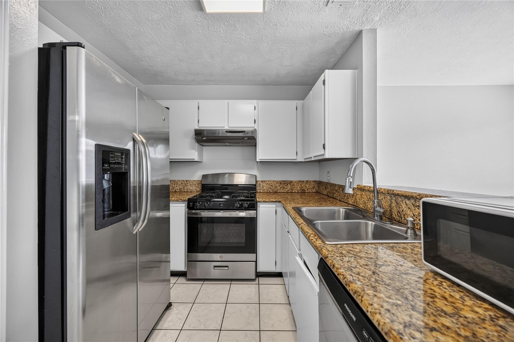 13610 Repa Lane - Photo 8