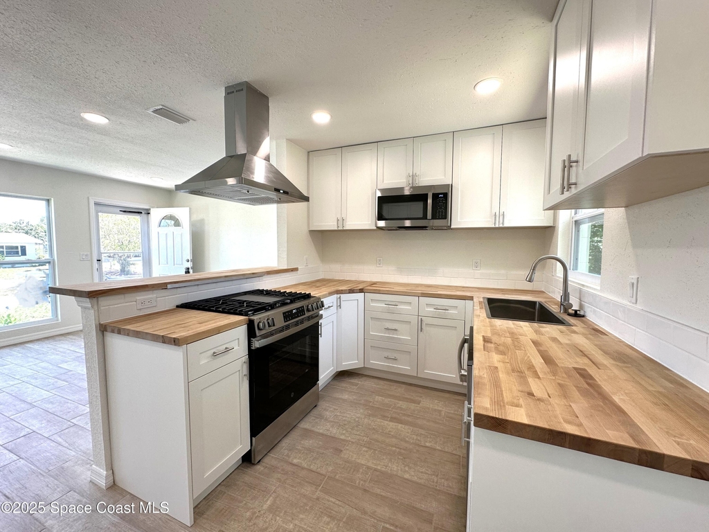4440 Stuart Avenue - Photo 3