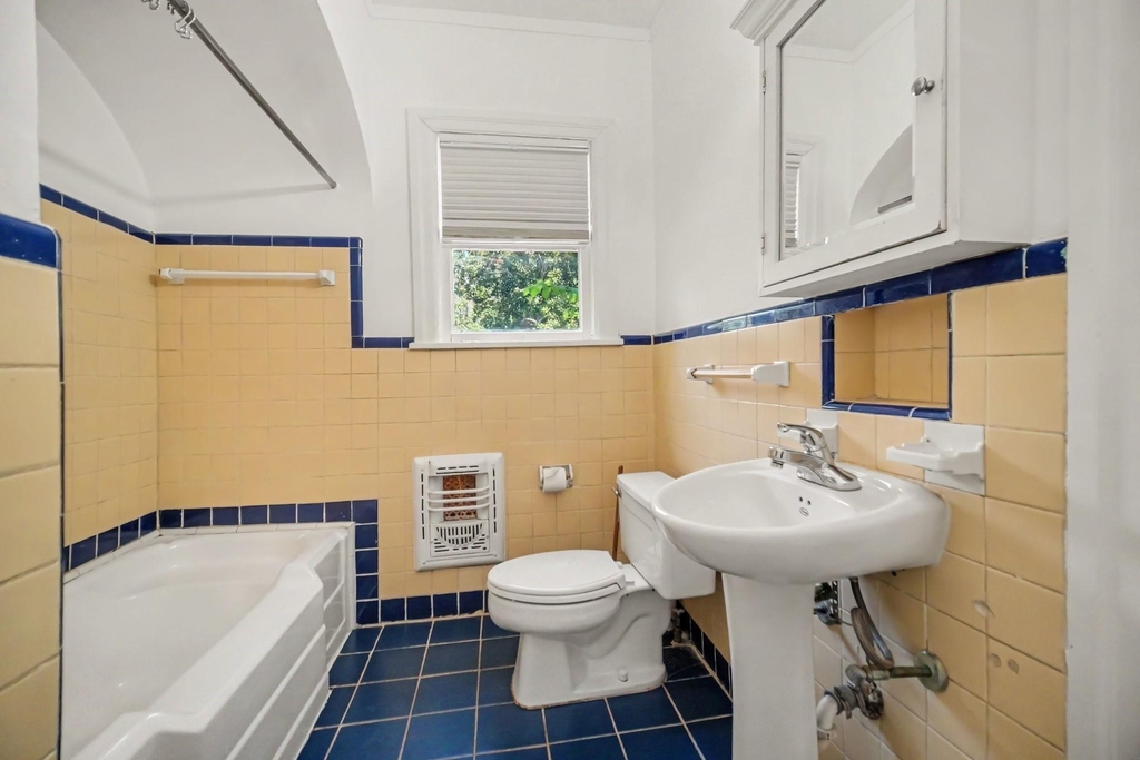 4408 Yoakum Boulevard - Photo 10