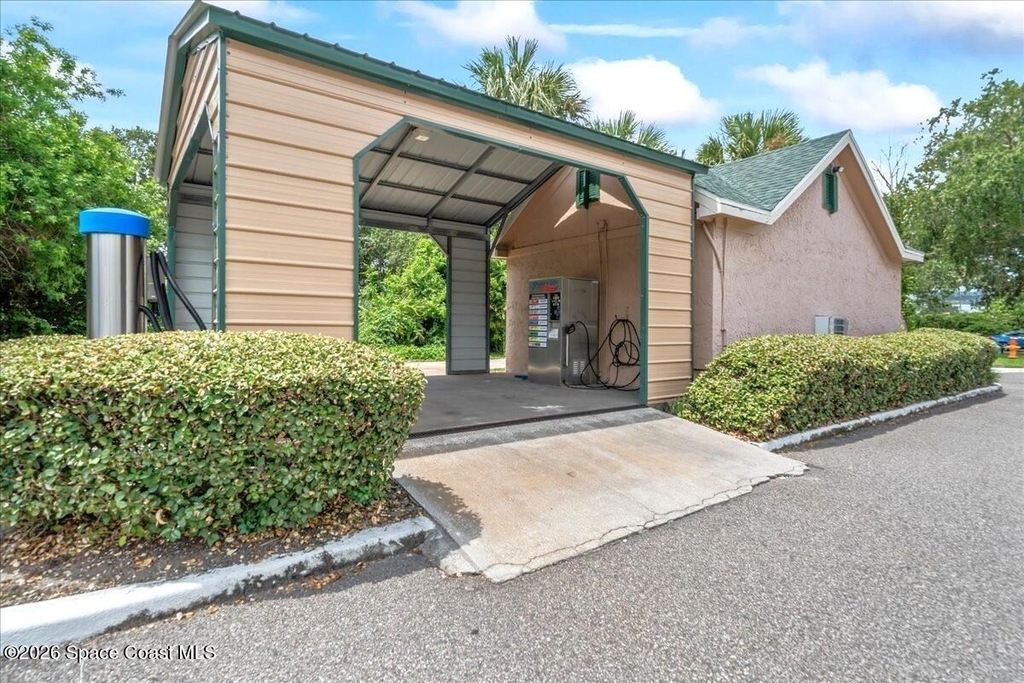 7667 N Wickham Road - Photo 14