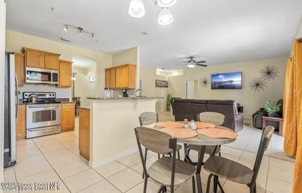 463 Eldron Boulevard Ne - Photo 4