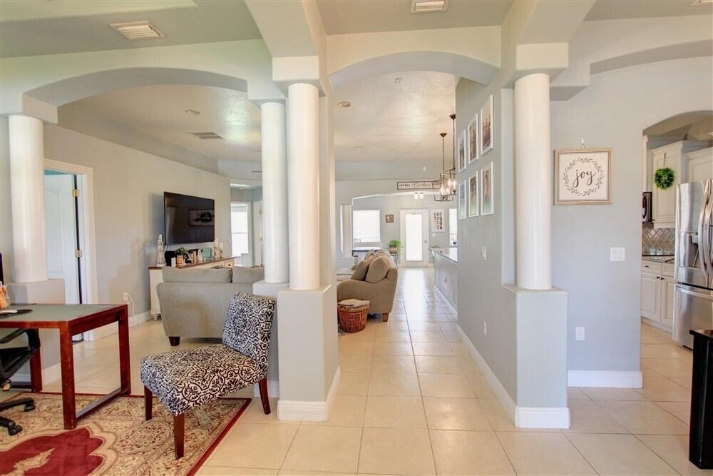 125 Palm Circle - Photo 2