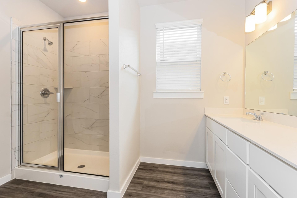 18326 W Centro Circle - Photo 15
