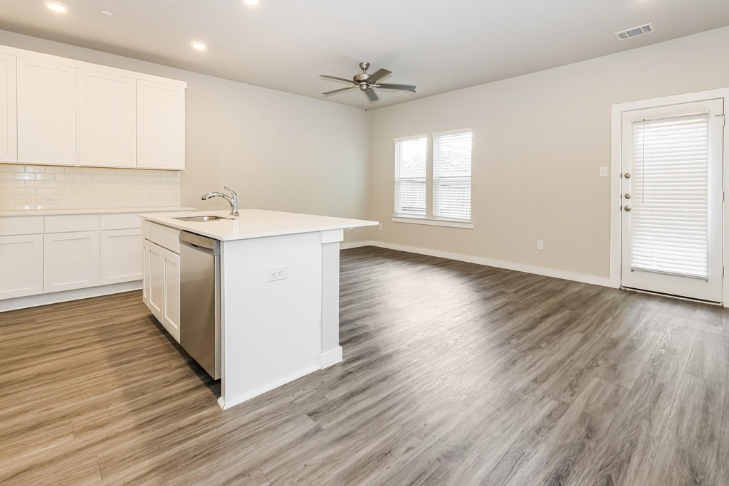 18326 W Centro Circle - Photo 7