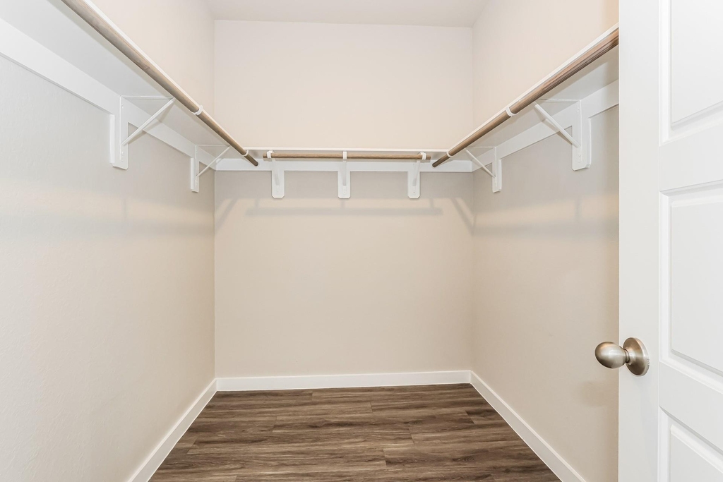 18326 W Centro Circle - Photo 14