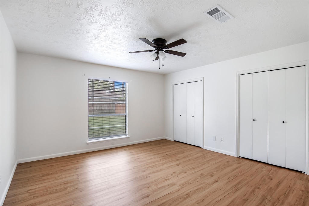 212 Normal Park Drive - Photo 4