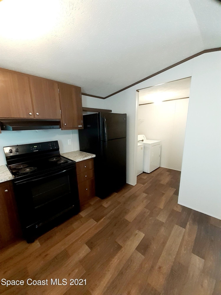 1632 Ridge Drive - Photo 5