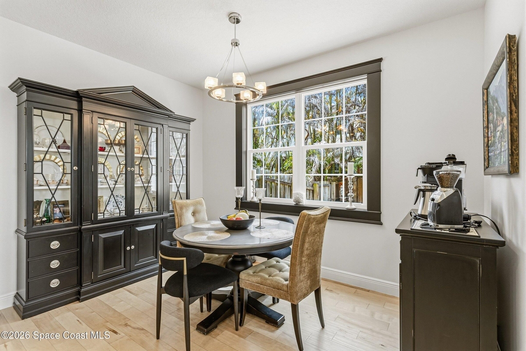 107 7th Avenue - Photo 3
