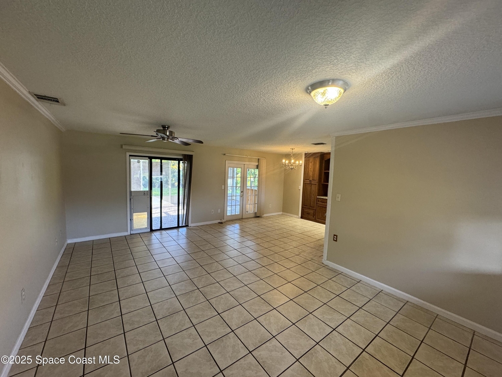 530 Escarole Street Se - Photo 25