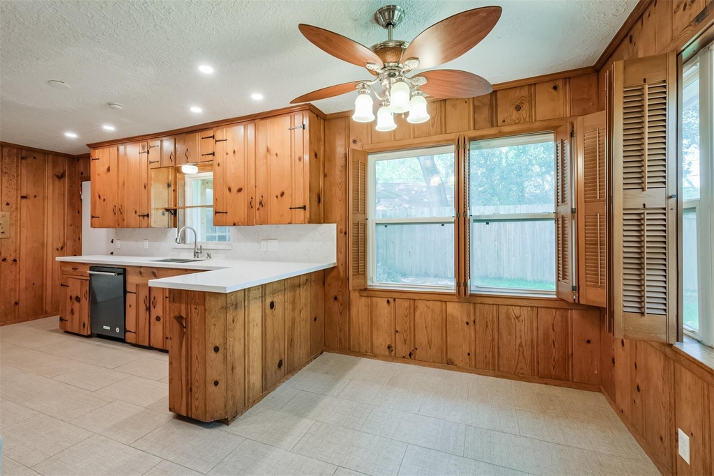 5450 Stillbrooke Drive - Photo 8