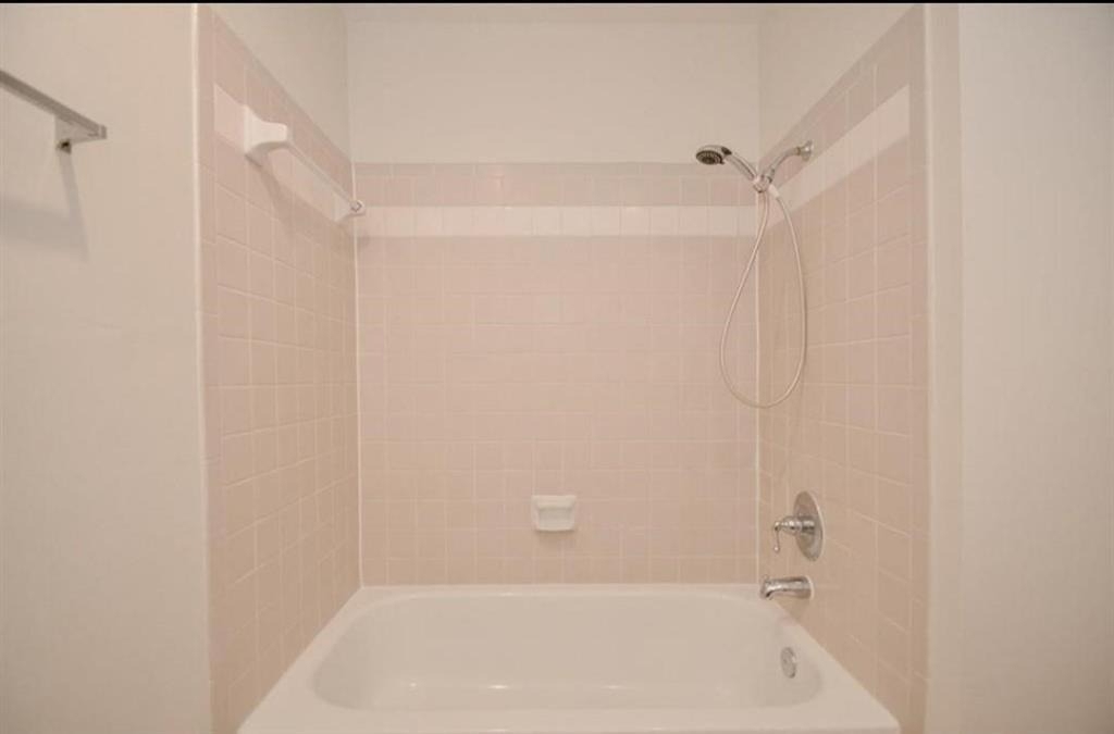 1103 Dulles Avenue - Photo 15
