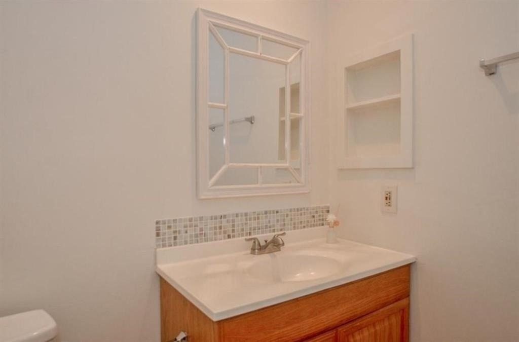1103 Dulles Avenue - Photo 16