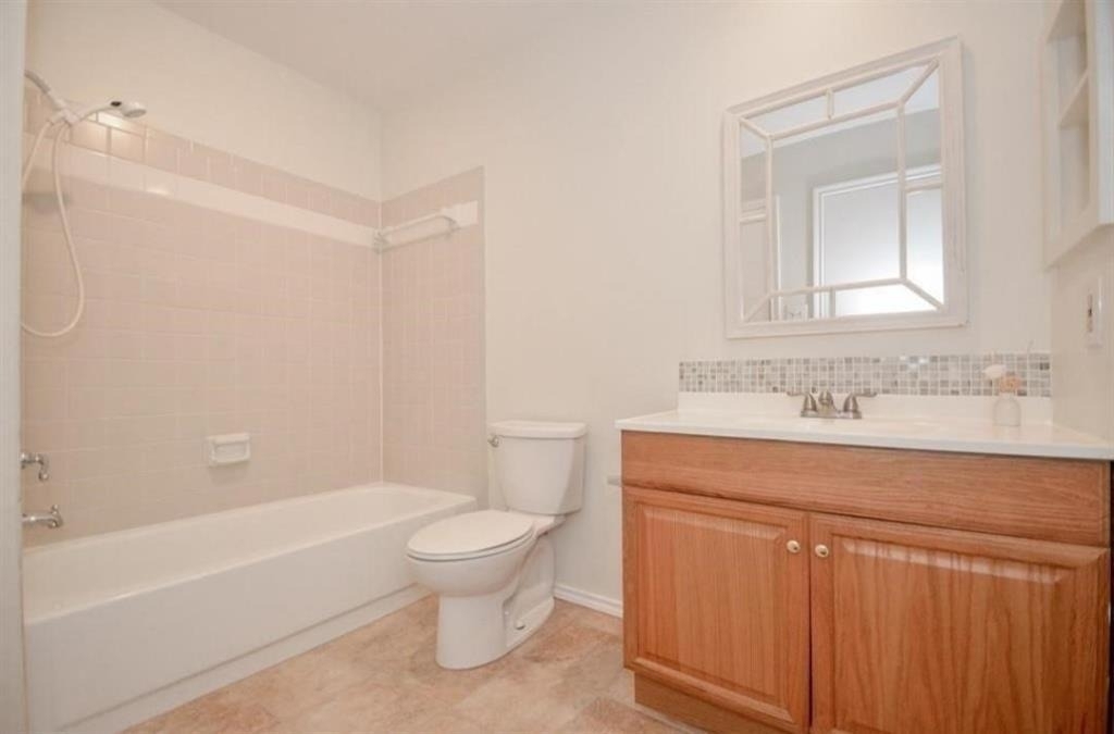 1103 Dulles Avenue - Photo 20