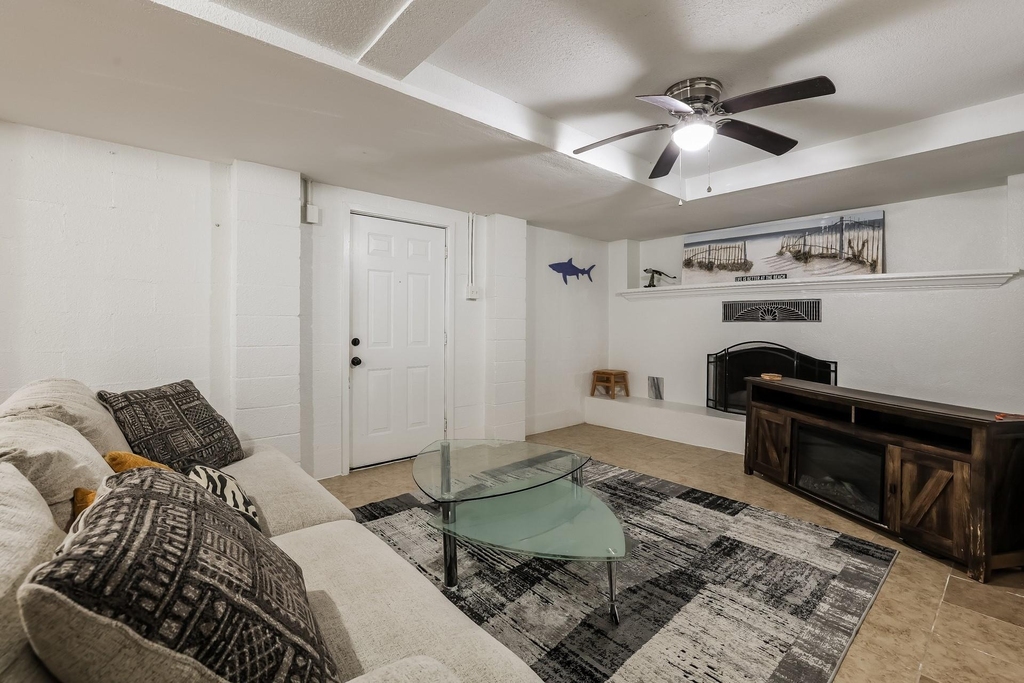 2219 72nd Street - Photo 1