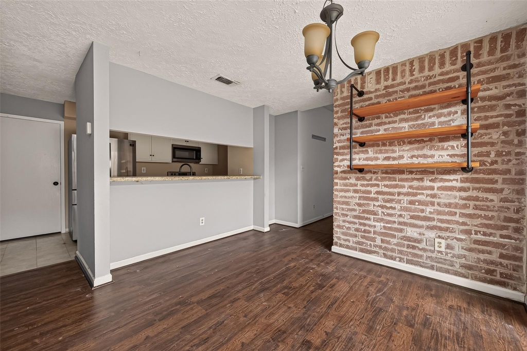 10318 Buffalo Bend Drive - Photo 5