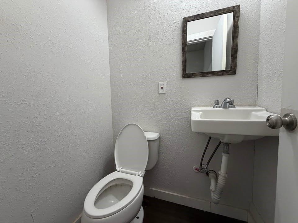 1211 W Park Avenue - Photo 1