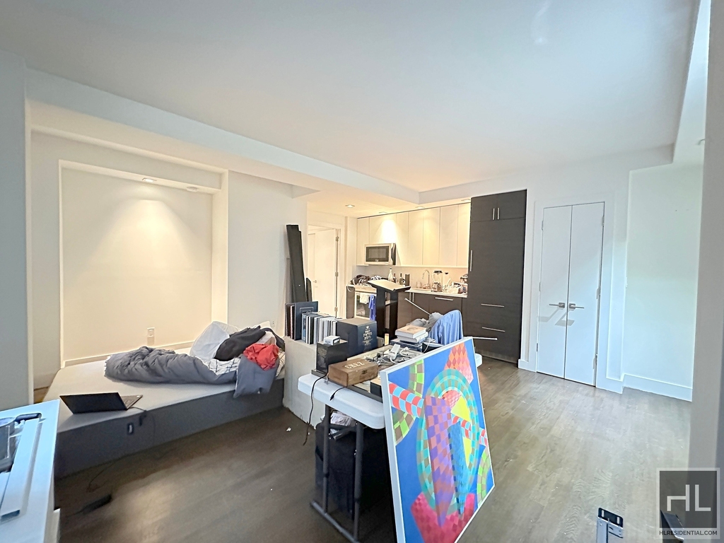 West End Avenue - Photo 2