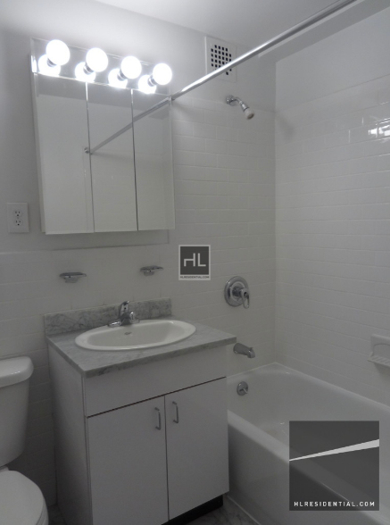 East 69 Street - Photo 3