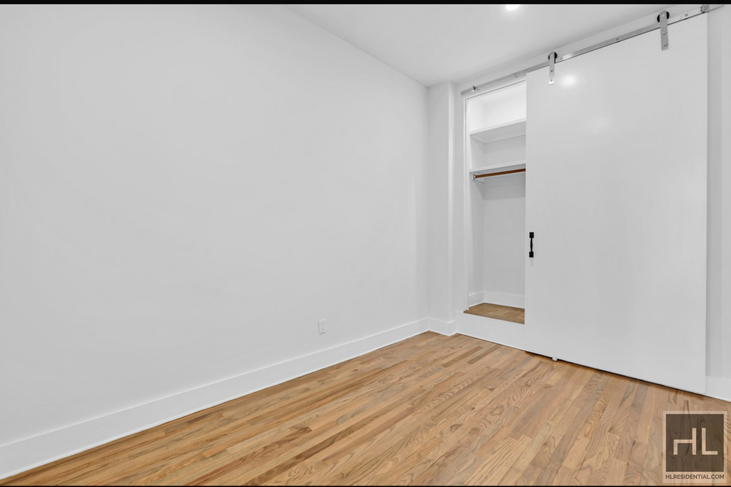 East 27 Street - Photo 4
