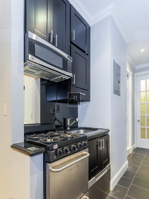 W 103rd St. - Photo 2