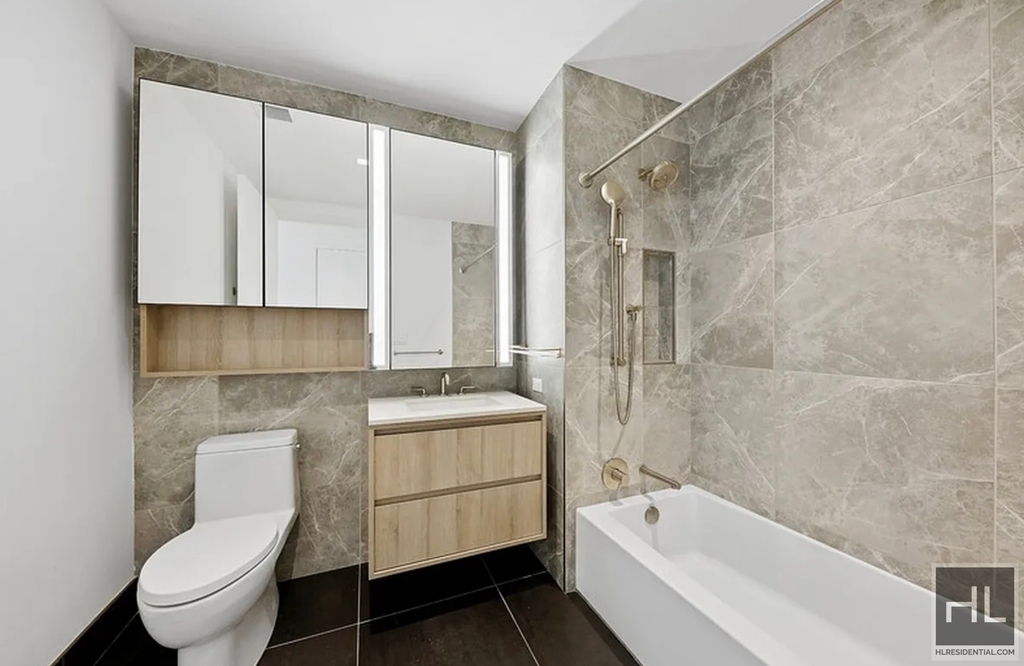 West 43rd Street - Photo 4
