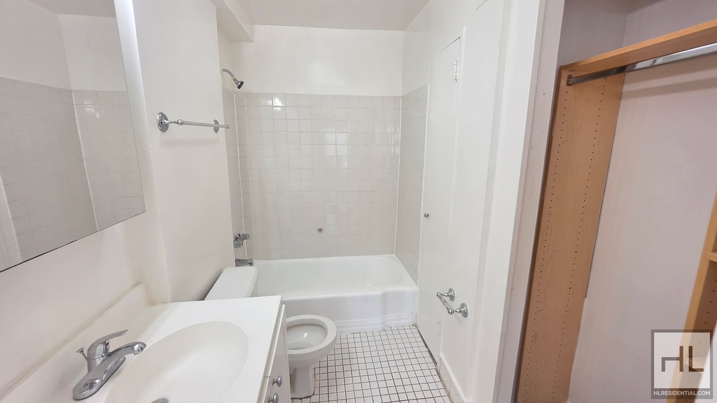 East 36 Street - Photo 5