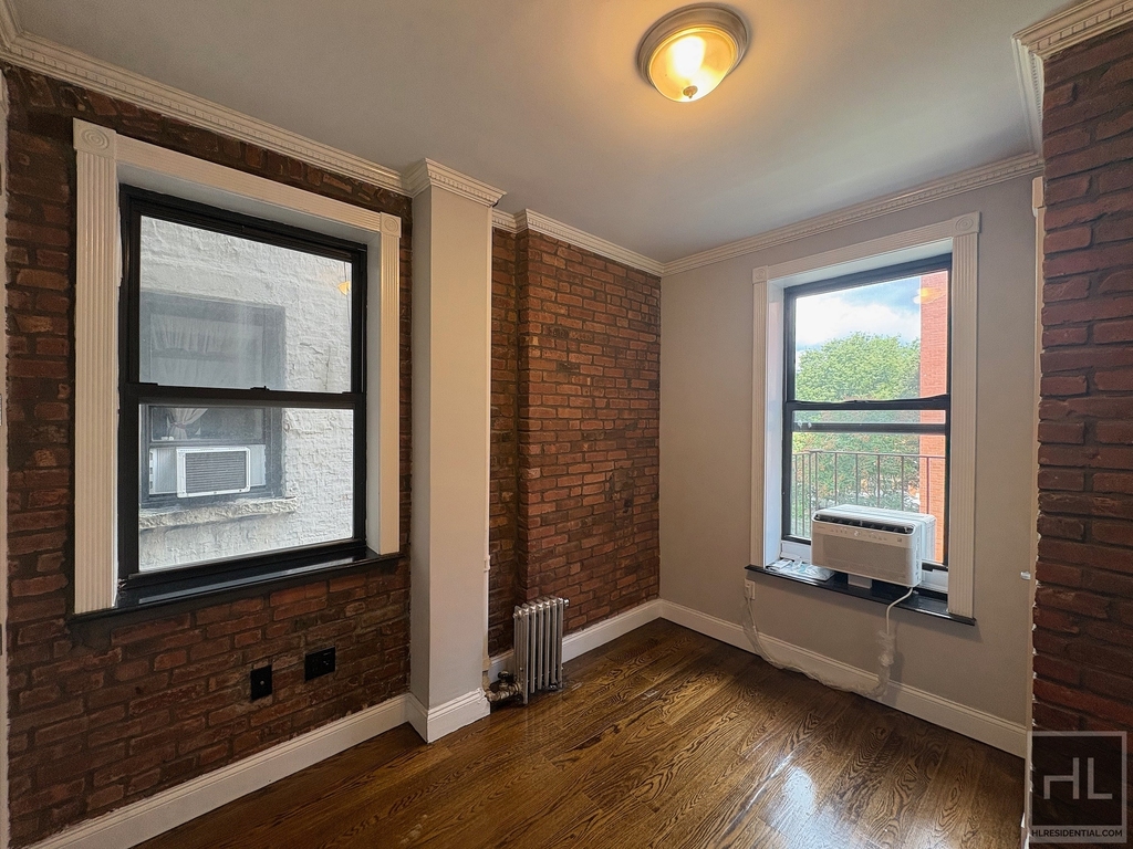 West 103rd Street - Photo 3