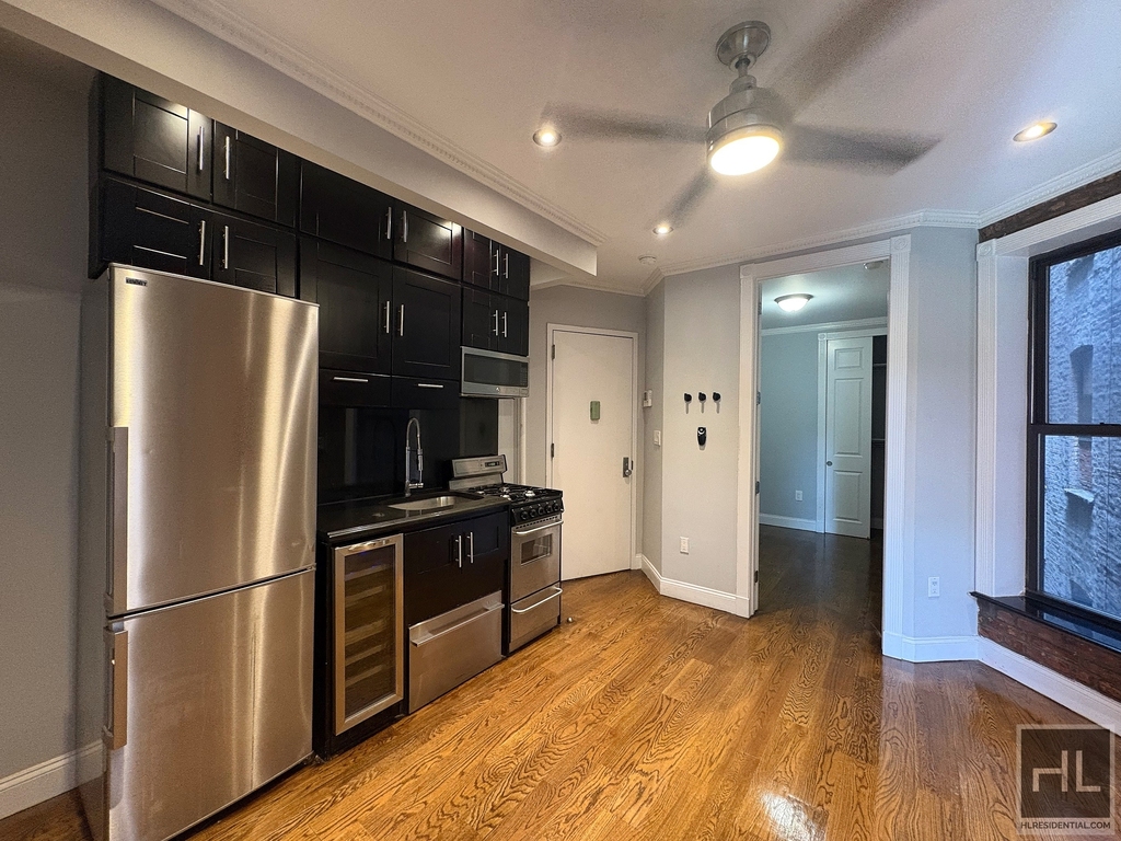 West 103rd Street - Photo 1