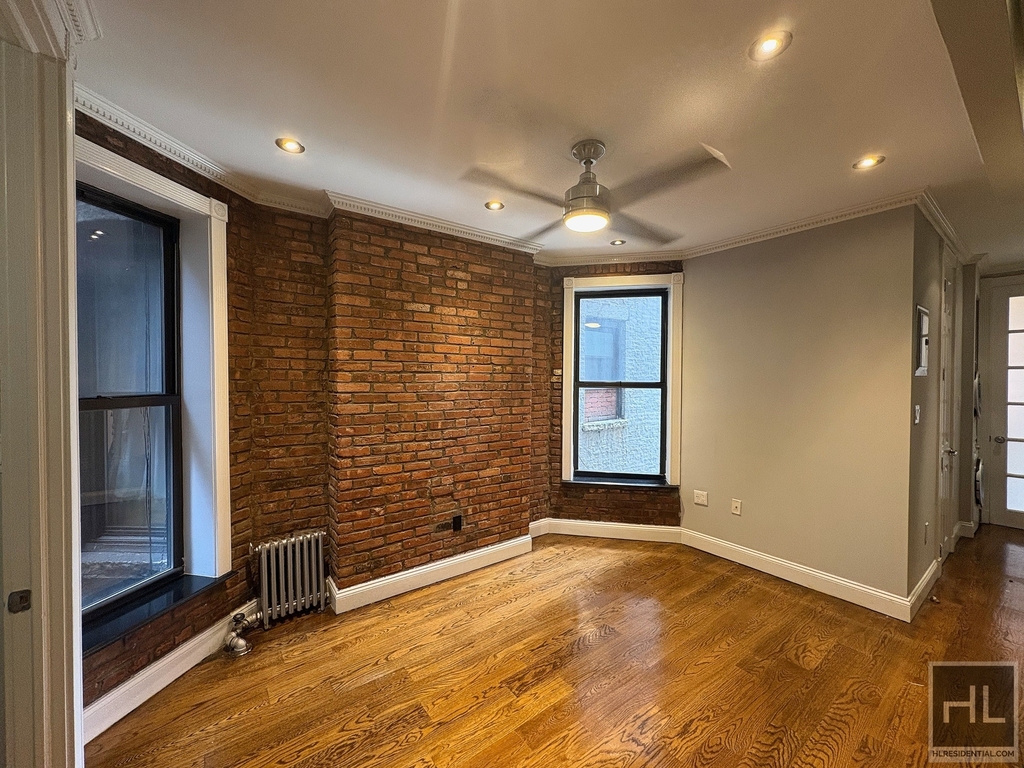 West 103rd Street - Photo 2
