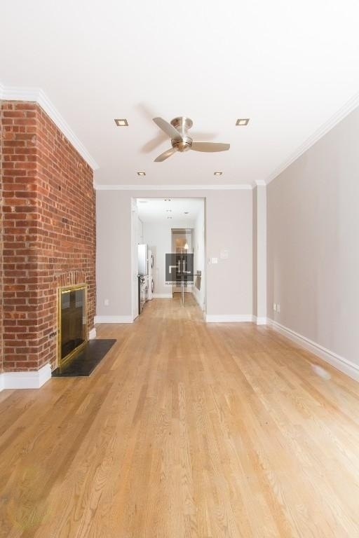 East 7 Street - Photo 6