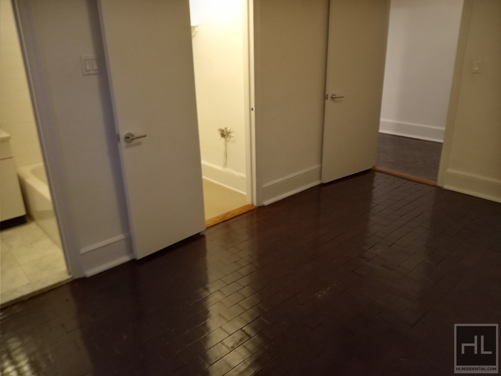 West 73rd Street - Photo 3