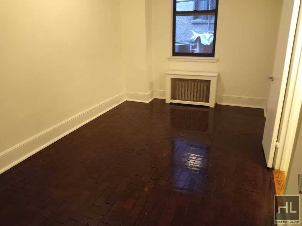 West 73rd Street - Photo 2