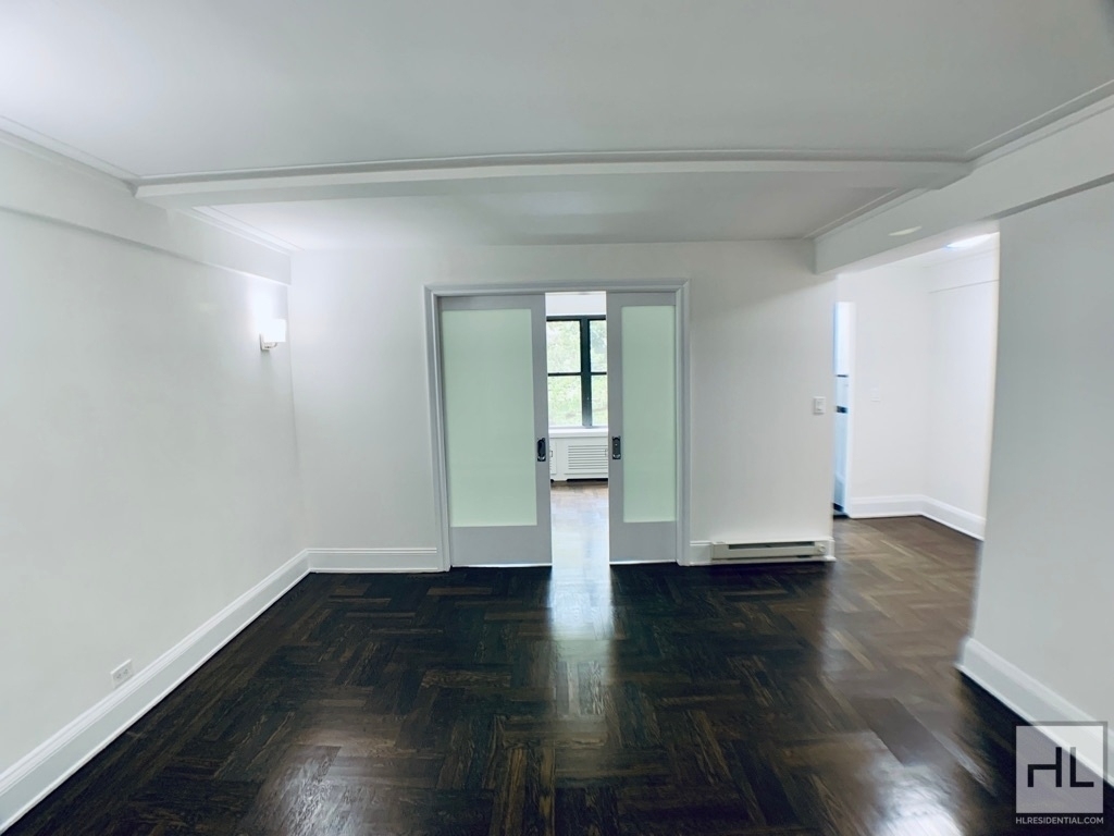 East 38 Street - Photo 2