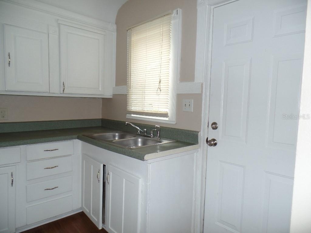 2425 Dr Martin Luther King Jr Street S - Photo 5