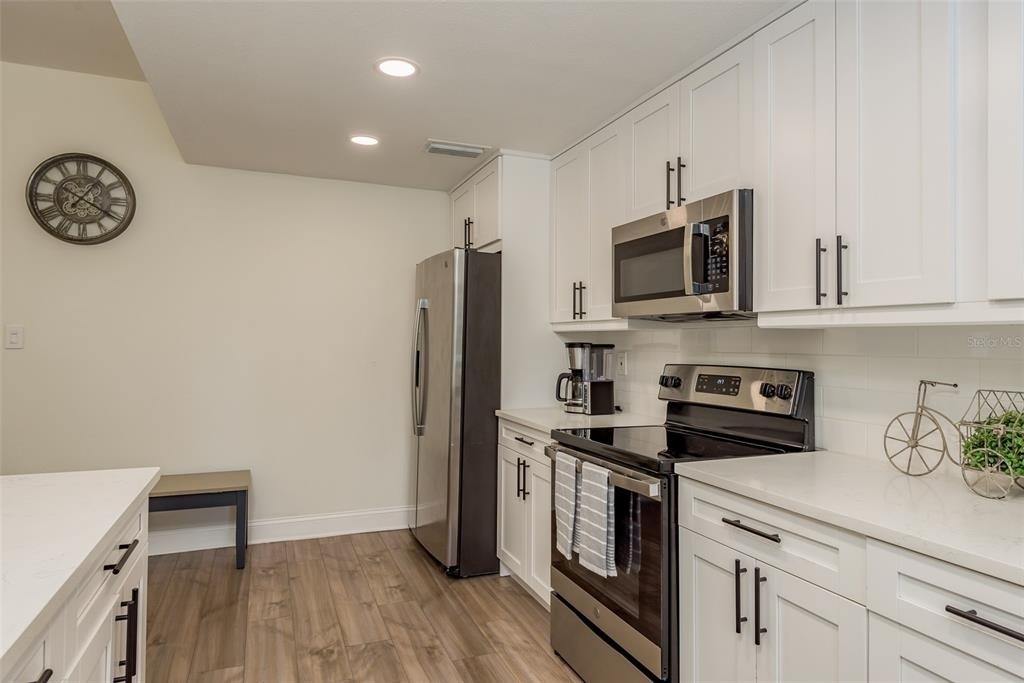 206 W Warren Avenue - Photo 13
