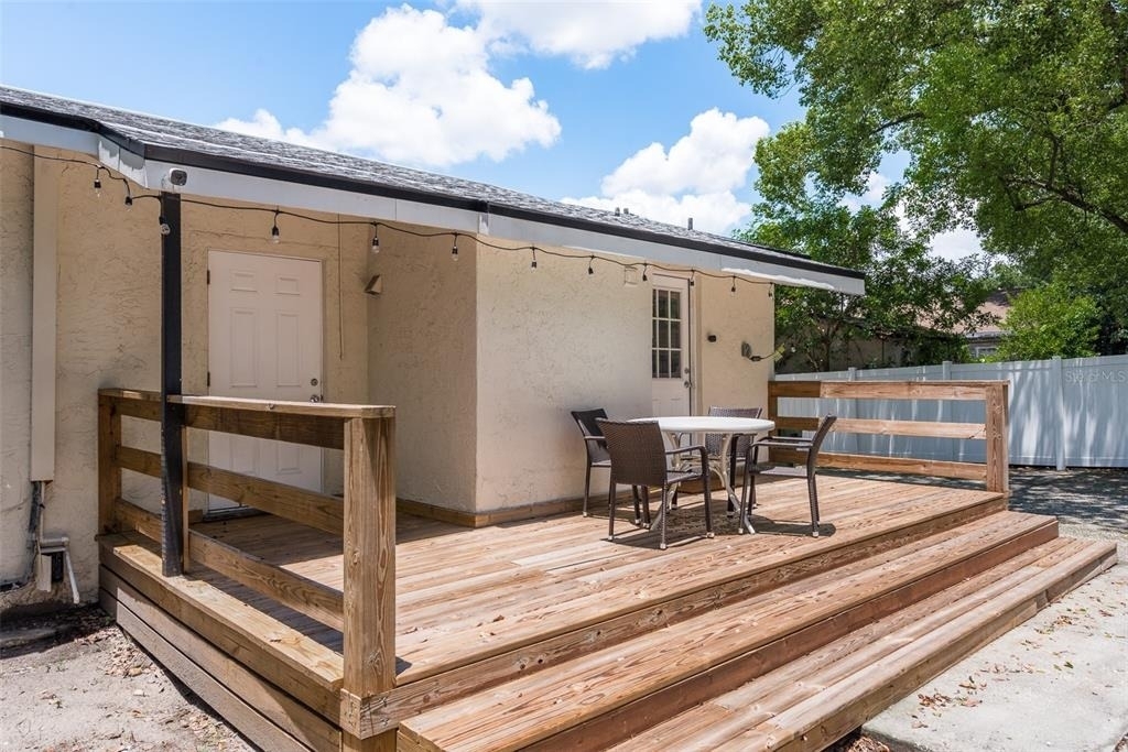 206 W Warren Avenue - Photo 3