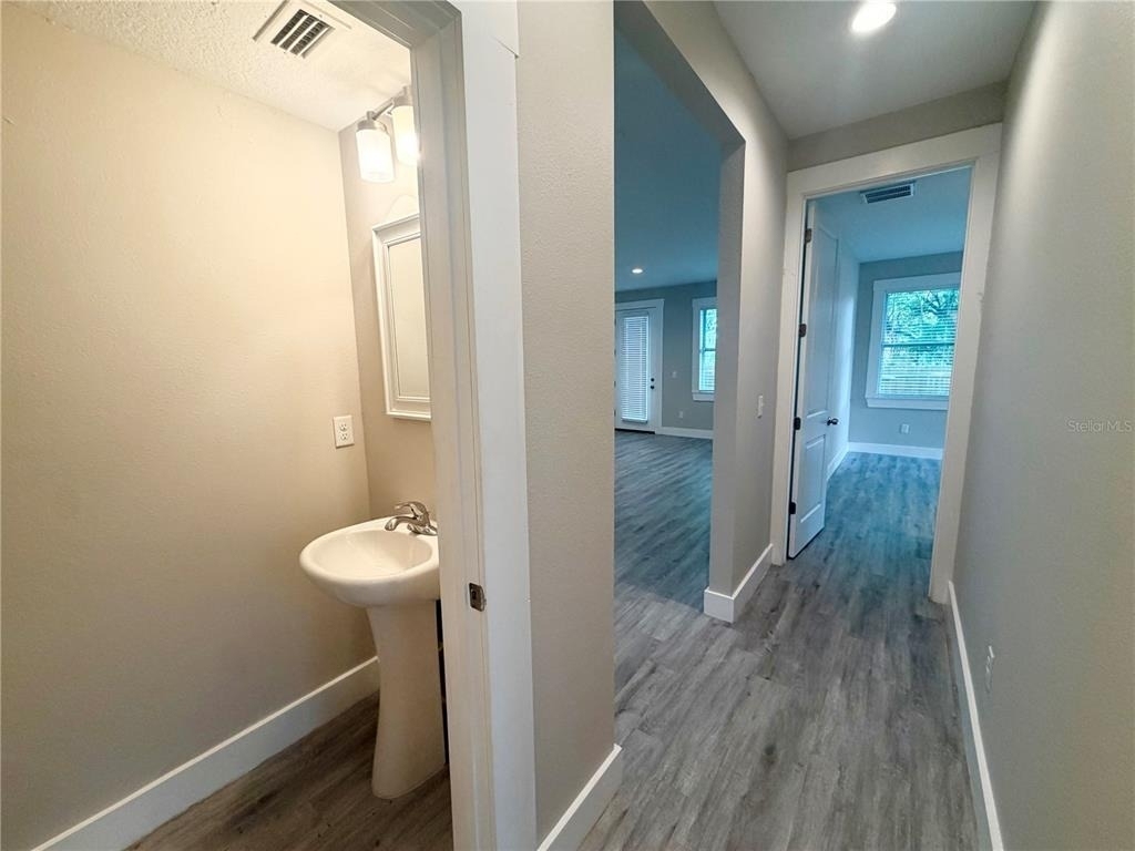 2125 W Saint Joseph Street - Photo 16