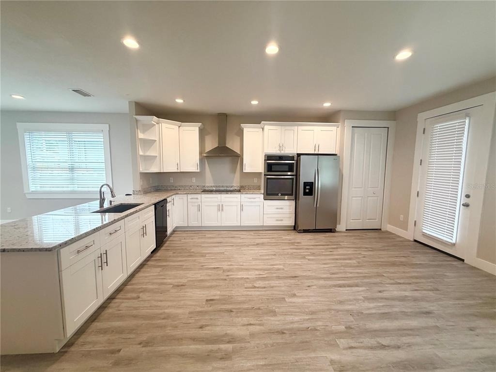 2125 W Saint Joseph Street - Photo 4