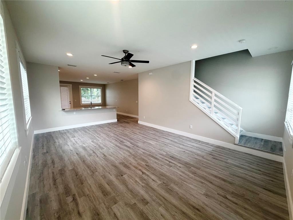 2125 W Saint Joseph Street - Photo 7